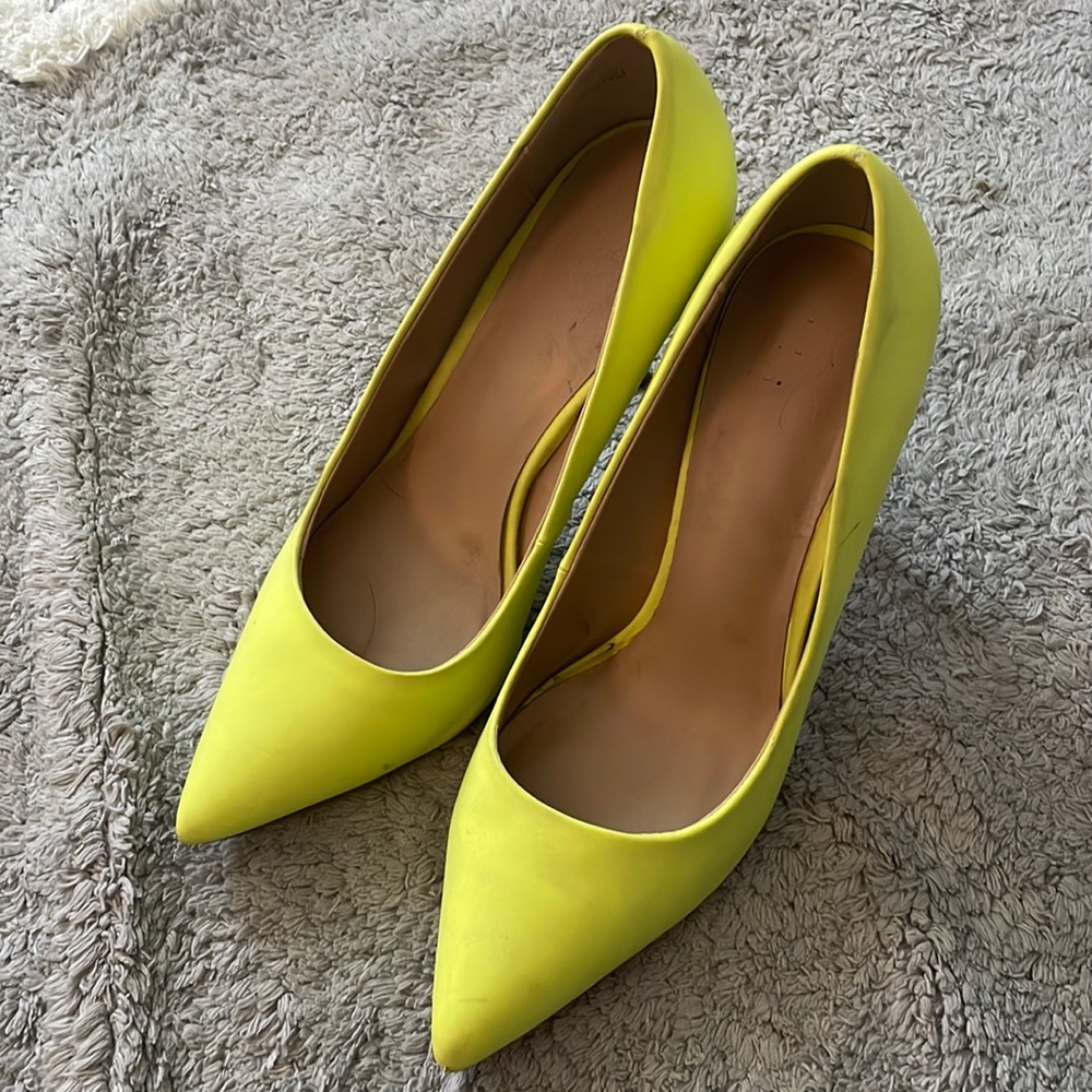 Mix no. 6 neon yellow heels